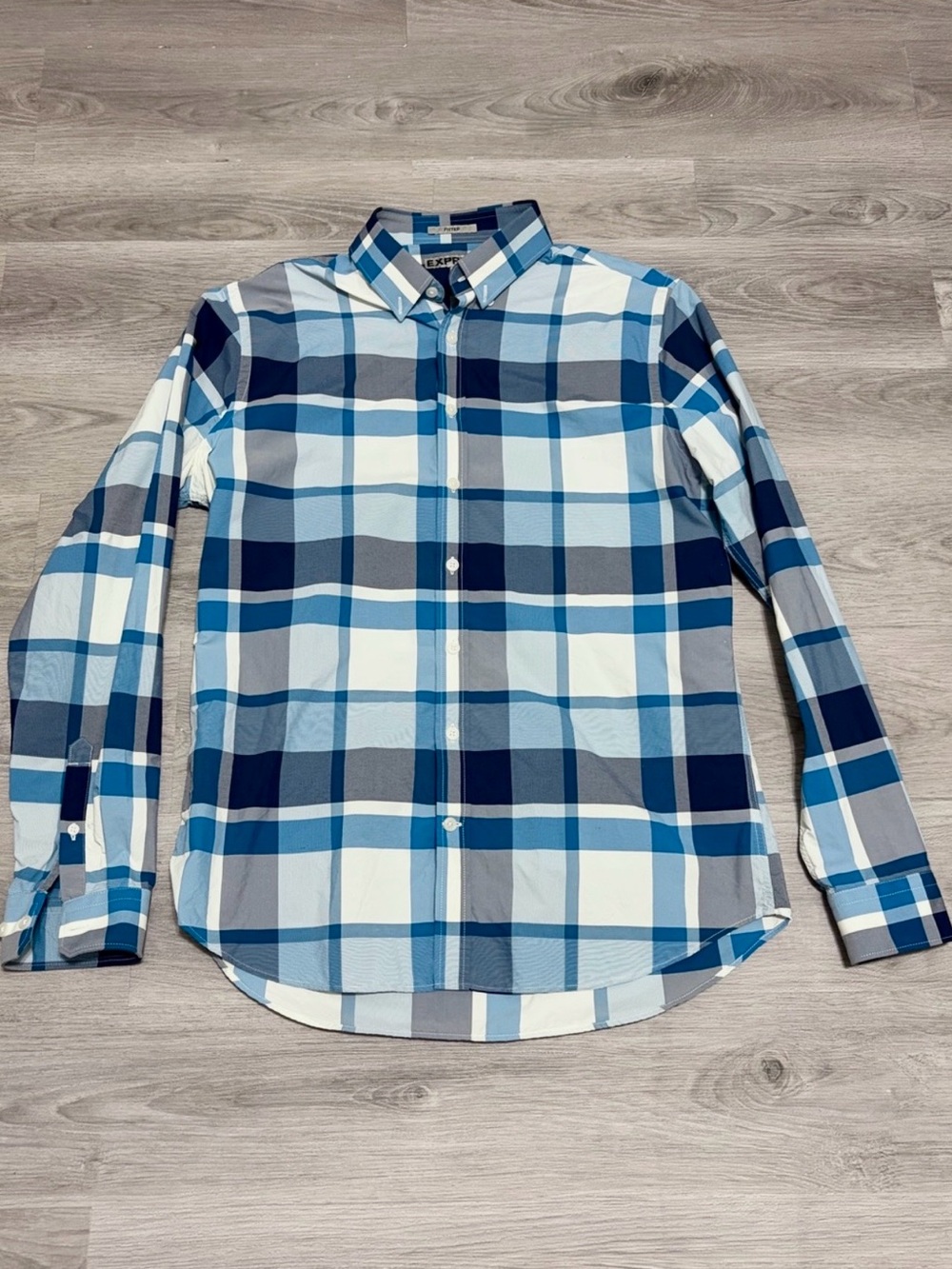 Express Fitted Blue Buffalo Plaid Long Sleeve Button Up M